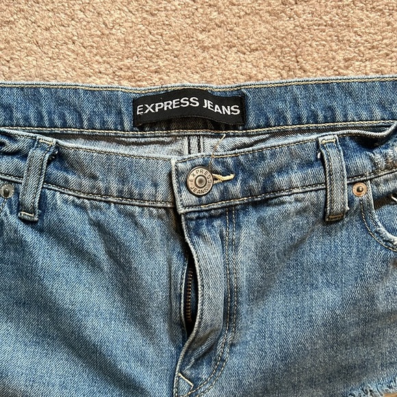 Express Boyfriend/Relaxed Fit Jeans - Picture 5 of 5